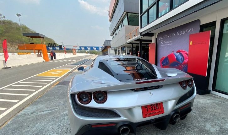 Ferrari F8 Tributo Thailand TEST DRIVE (14)