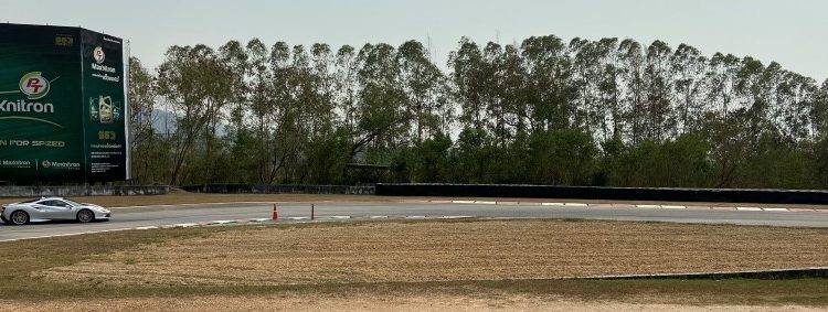 Ferrari F8 Tributo Thailand TEST DRIVE (16)