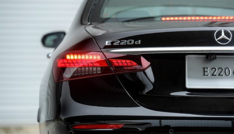 Mercedes-Benz E-Class 220 d 2021 (2)