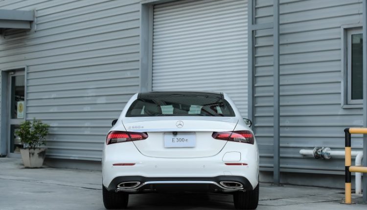Mercedes-Benz E-Class 300e 2021 (5)