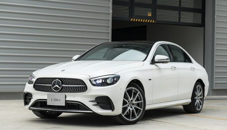 Mercedes-Benz E-Class 300e 2021