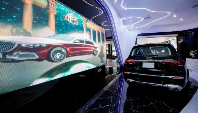 BenzBKK-Mercedes-Maybach-showroom (3)