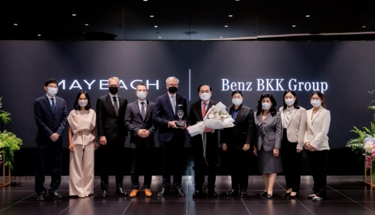 BenzBKK-Mercedes-Maybach-showroom (6)