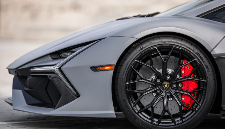 lamborghini-revuelto-thailand-premiere5