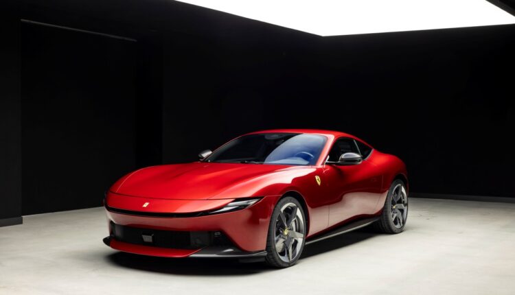 Ferrari-introduced-new-Amalfi-gt-coupe-front-mid-v8-world-premiere-2025 (1)