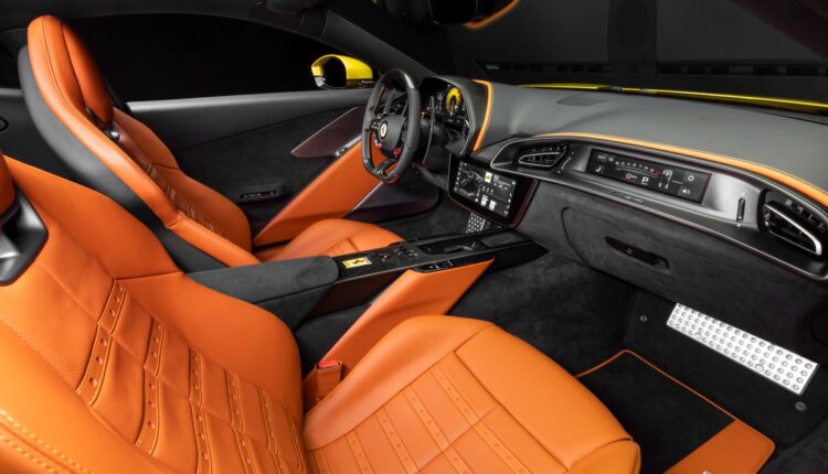 Ferrari-introduced-new-Amalfi-gt-coupe-front-mid-v8-world-premiere-2025 (11)