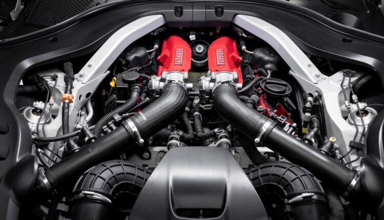 Ferrari-introduced-new-Amalfi-gt-coupe-front-mid-v8-world-premiere-2025 (18)