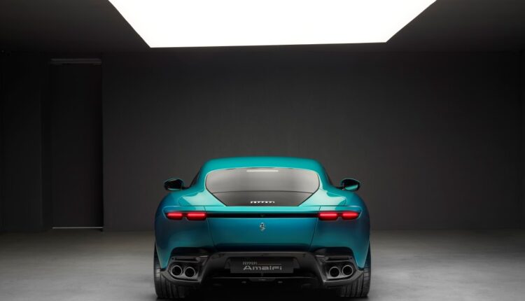 Ferrari-introduced-new-Amalfi-gt-coupe-front-mid-v8-world-premiere-2025 (37)