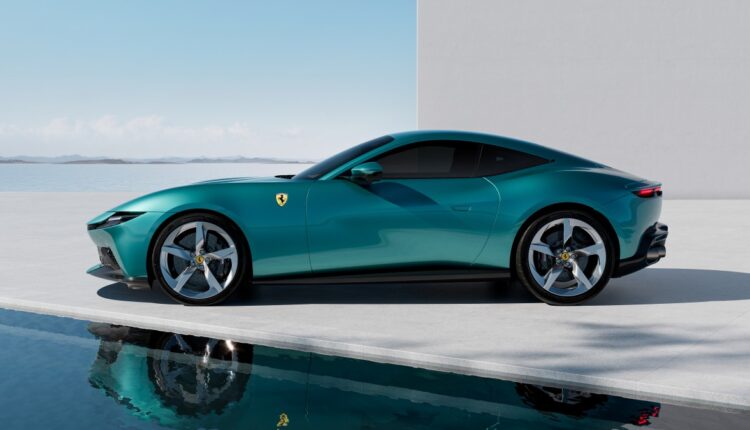 Ferrari-introduced-new-Amalfi-gt-coupe-front-mid-v8-world-premiere-2025 (40)
