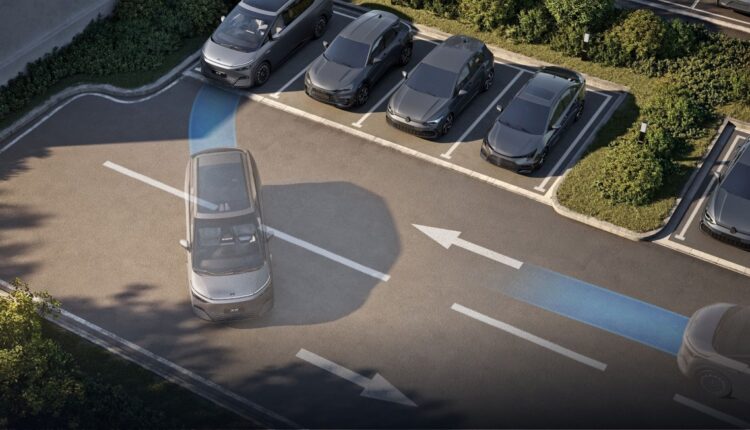 xpeng-builds-on-its-success-launching-the-x9-executive-in-thailand (8)