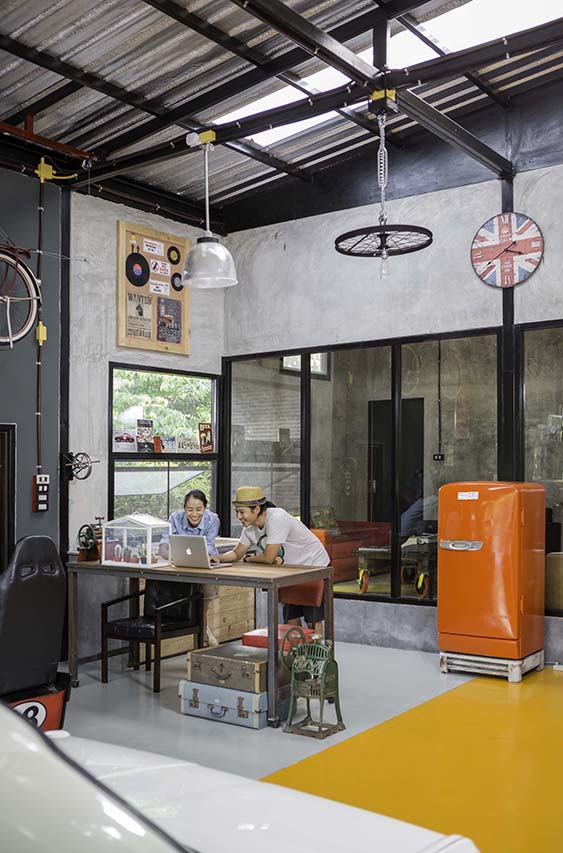 คุณโป้งและคุณแอมท่ามกลางของรัก