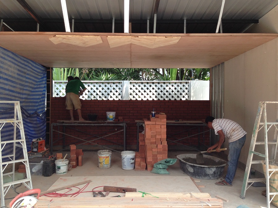 เริ่มงานผนังก่ออิฐ, ผนังเบา, และฝ้าไปพร้อมๆกัน