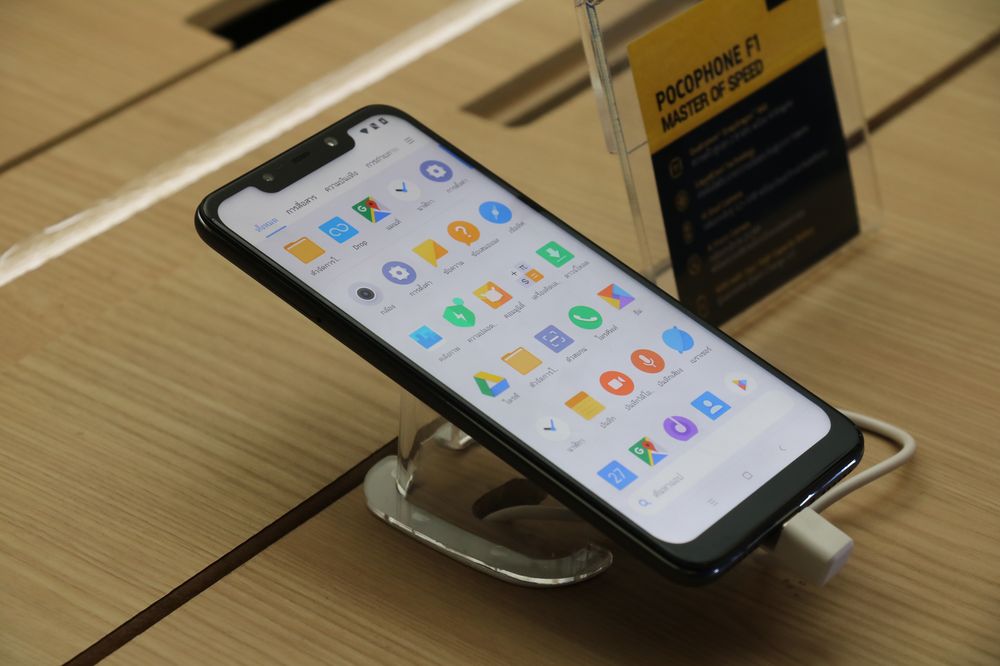 pocophone F1_10