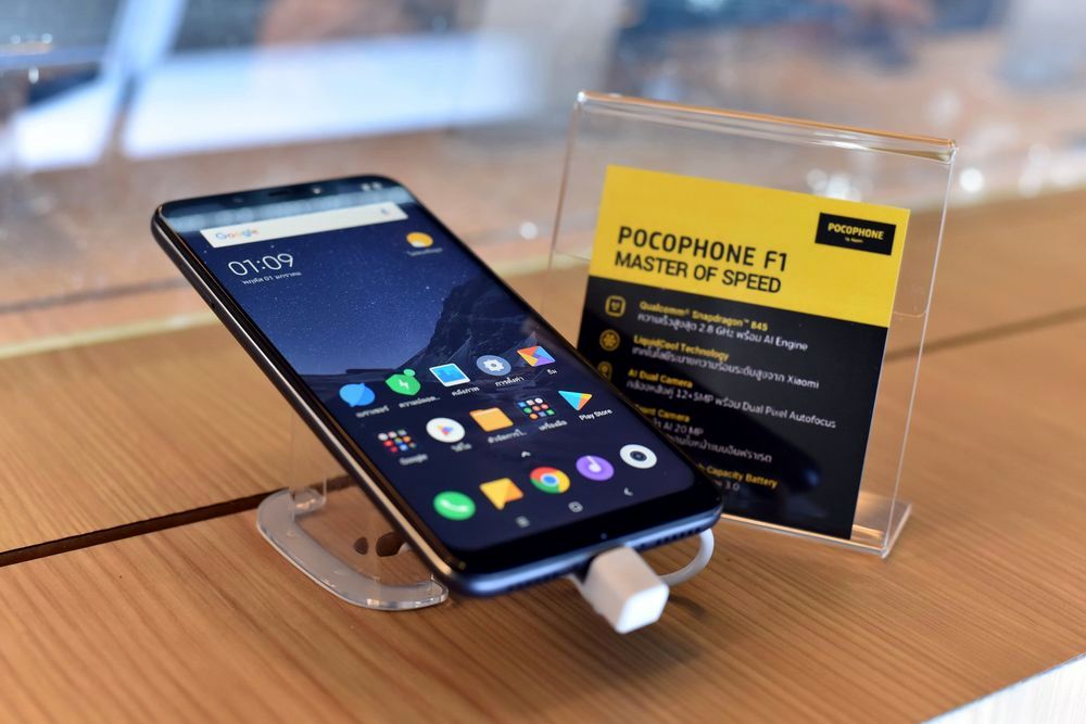 pocophone F1_23