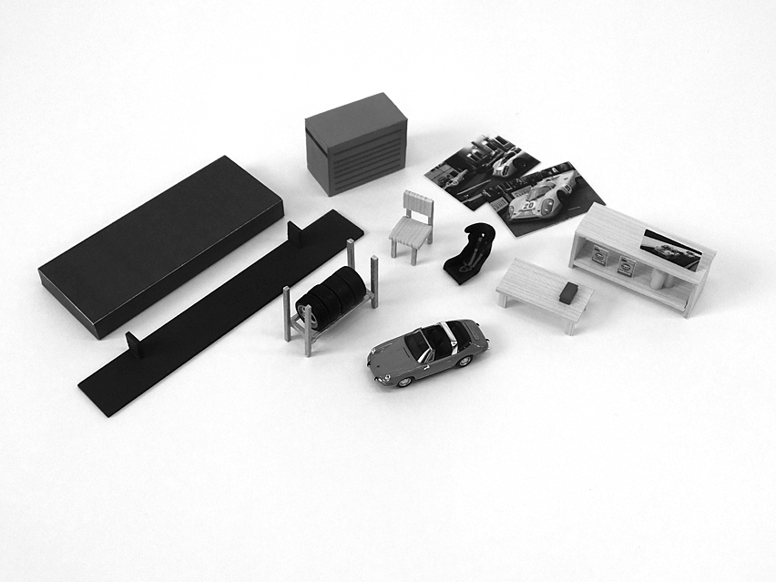 ทำชั้นวางของและอย่างอื่นที่ต้องการวางไว้ในโรงจอดรถ ครั้งนี้ใช้แผ่นไม้บางๆ กับแผ่นโฟมทำ หรือจะซื้อชุดการาจที่เป็น Pla kit ก็ได้ ซึ่งนำมาวางเรียงกันเท่านั้น