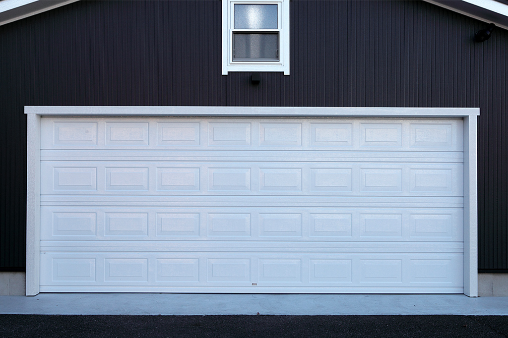 garage_life_intitial_d009