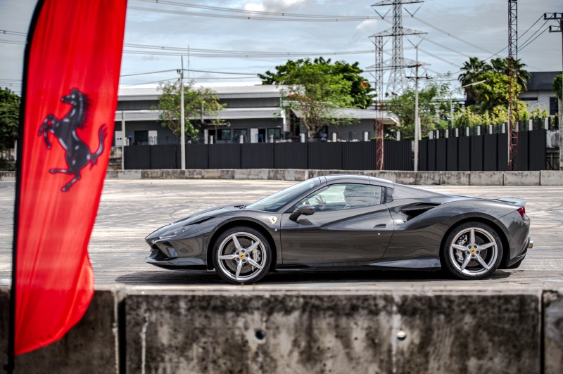 Ferrari F8 Spider Thailand Test (22)