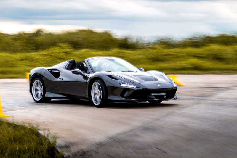 Ferrari F8 Spider Thailand Test (23)