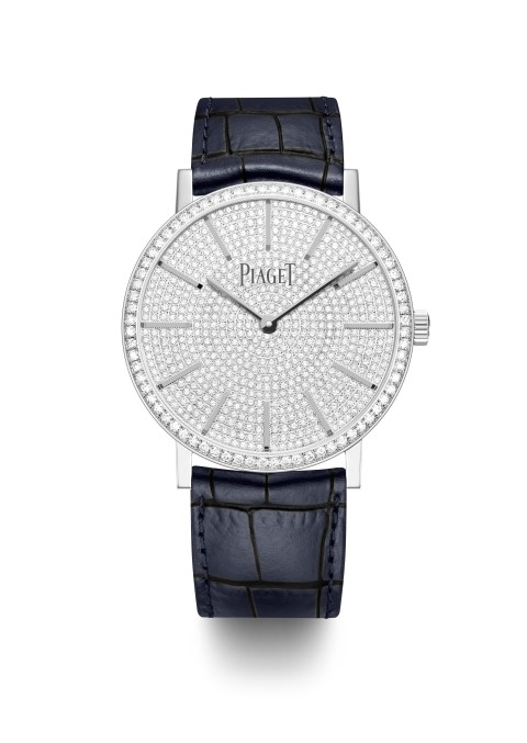 The Altiplano collection is the preferred home of the ultra-thin movements that are synonymous with the Piaget name. Sober and elegant by nature, it lends itself magnificently to the form of jewellery expression that Piaget masters with its universally renowned expertise. Proposed as part of a pair in association with the self-winding Altiplano 35 mm diameter version, this 40 mm Piaget Altiplano presents a circular paved dial, perfectly crafted at the Manufacture. The quality of the gem-setting, the purity of the design and the refinement of the details - applied gold hour markers - contribute to the absolute elegance of this self-winding white-gold watch set with diamonds, which houses the calibre 1200P.