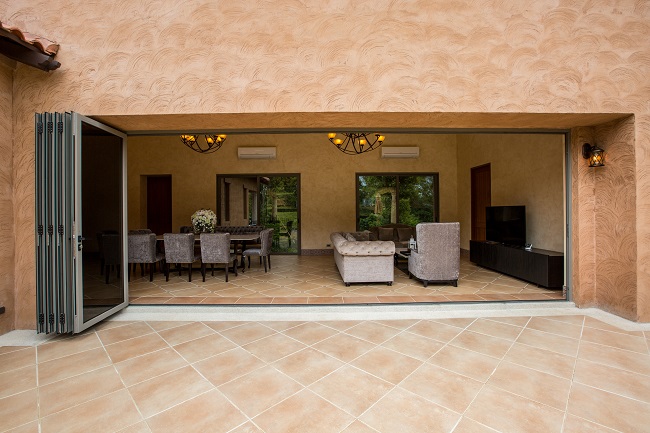 ระบบบานเฟี้ยม Alutec 130