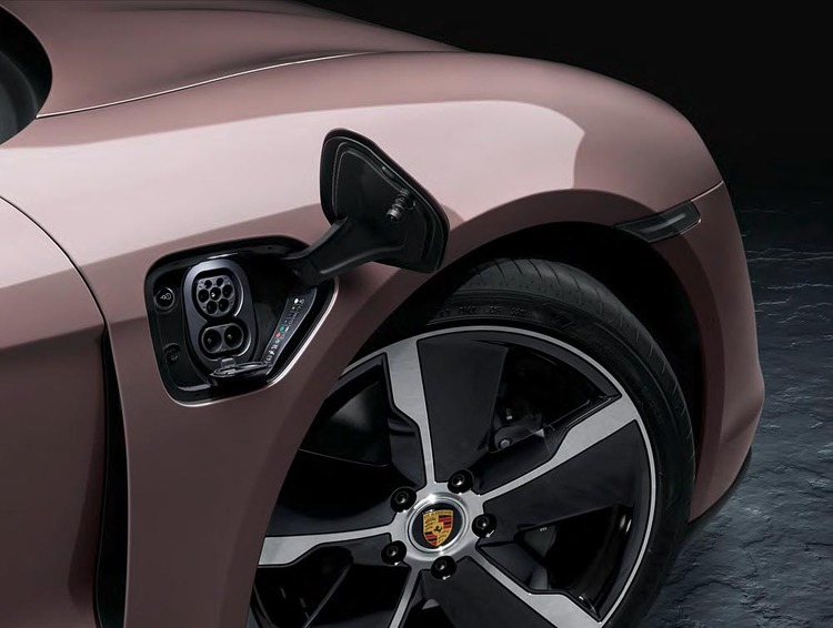 New Porsche Taycan model range 2021 (3)