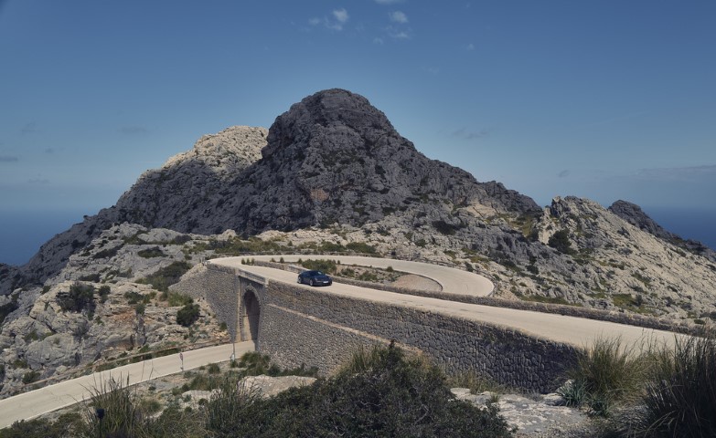 S21_2133 911 GT3 with Touring package (Small)