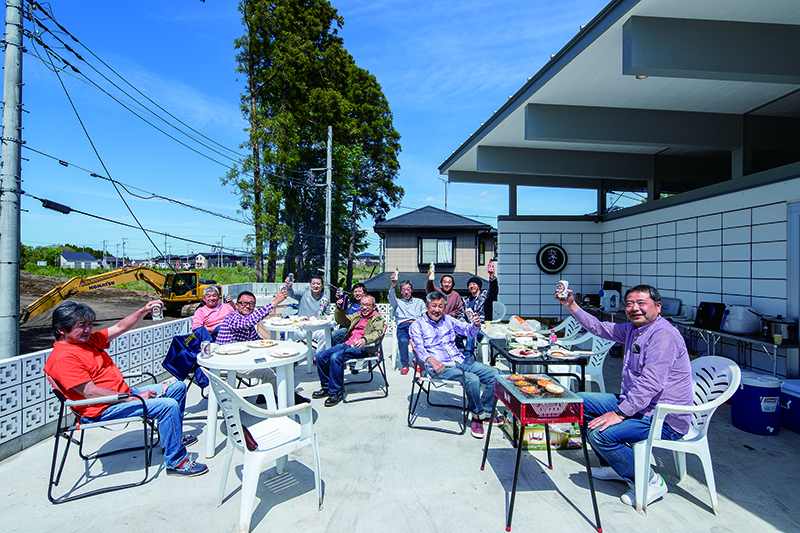 ช่วงโกลเด้นวีค ที่มีวันหยุดยาว เพื่อนๆ คนรักรถของคุณอิชิคาวะได้มารวมตัวกันที่โรงจอดรถเพื่อฉลองโรงจอดรถที่เสร็จสมบูรณ์