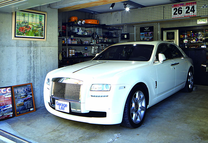 เพราะมีการวัดพื้นที่ไว้เป็นอย่างดี รถที่มีความยาวอย่าง Rolls-Royce Ghost จึงสามารถจอดได้อย่างสบาย