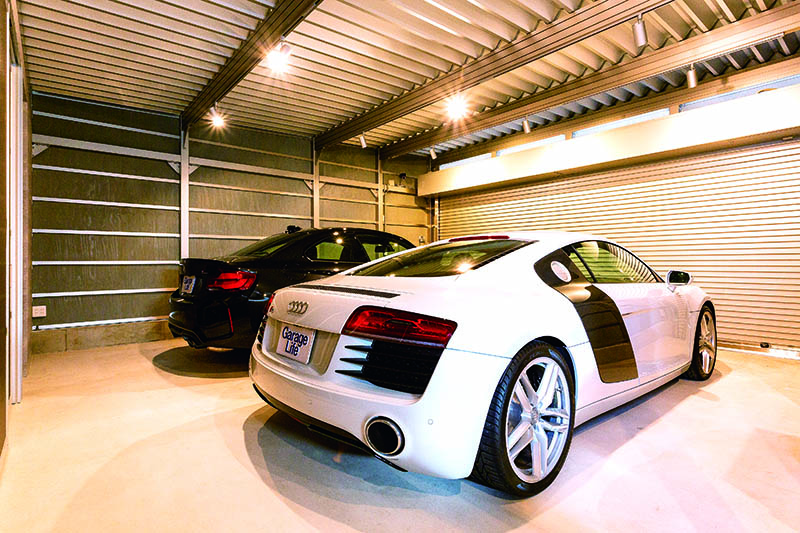 เมื่อคำนึงถึงการเปลี่ยนรถยนต์ในอนาคต จึงทำพื้นที่จอดรถให้มีขนาดใหญ่เท่าที่จะทำได้ และเก็บของทั้งหมดไว้หลังประตู ดูเรียบร้อย