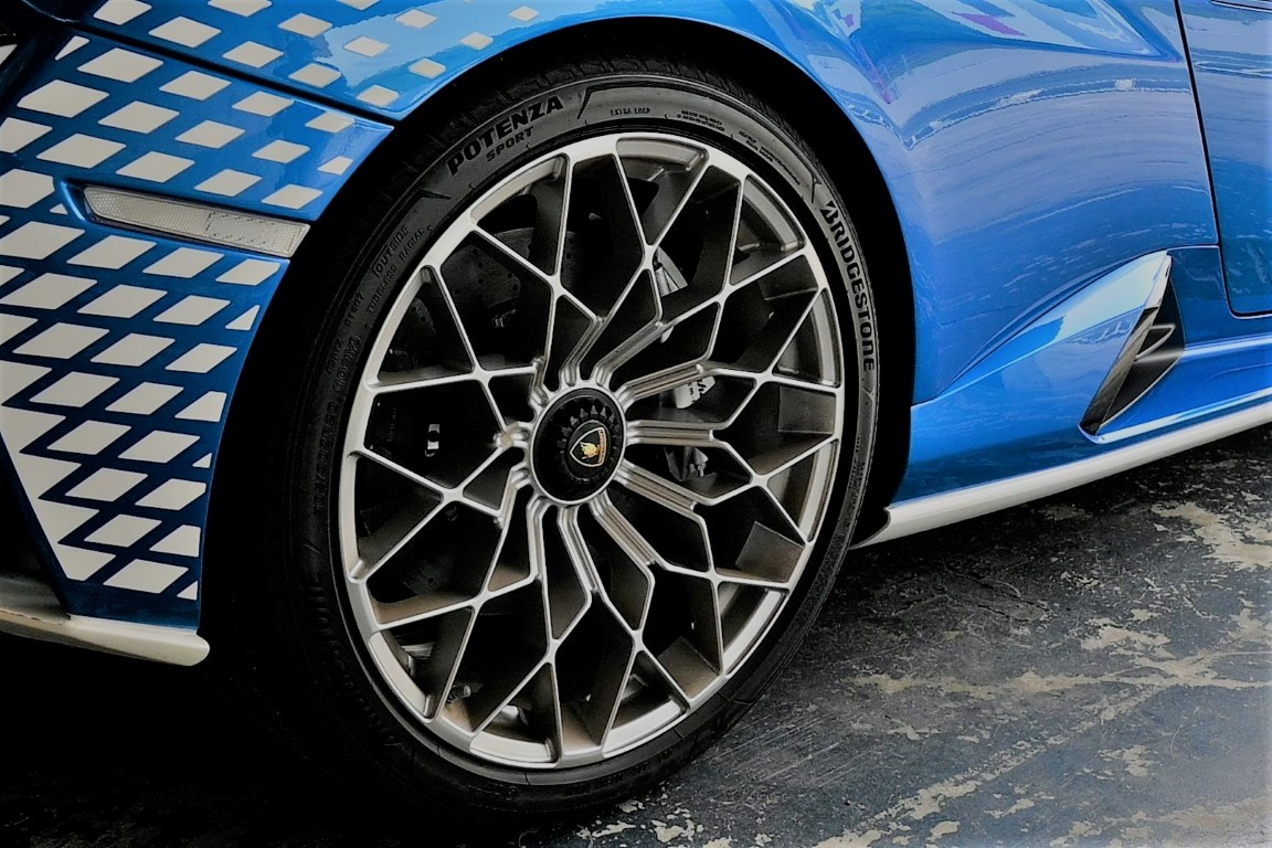 Bridgestone Potenza Sport x Lamborghini Huracán STO_3