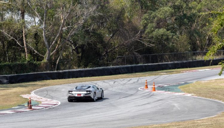 Ferrari F8 Tributo Thailand TEST DRIVE (27)