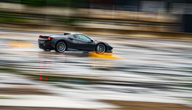 Ferrari F8 Spider Thailand Test (16)