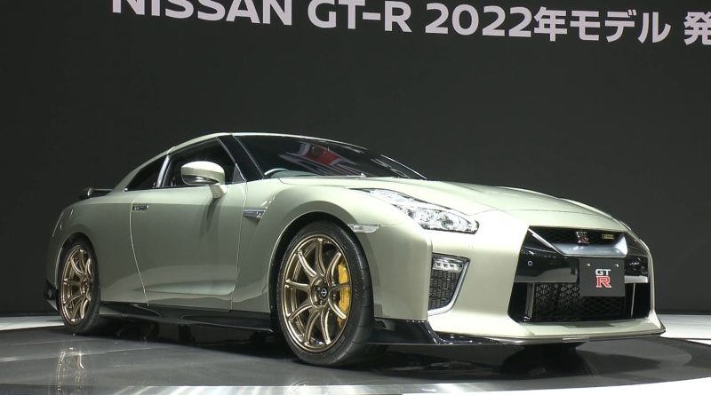 Nissan GTR-2022 (1)