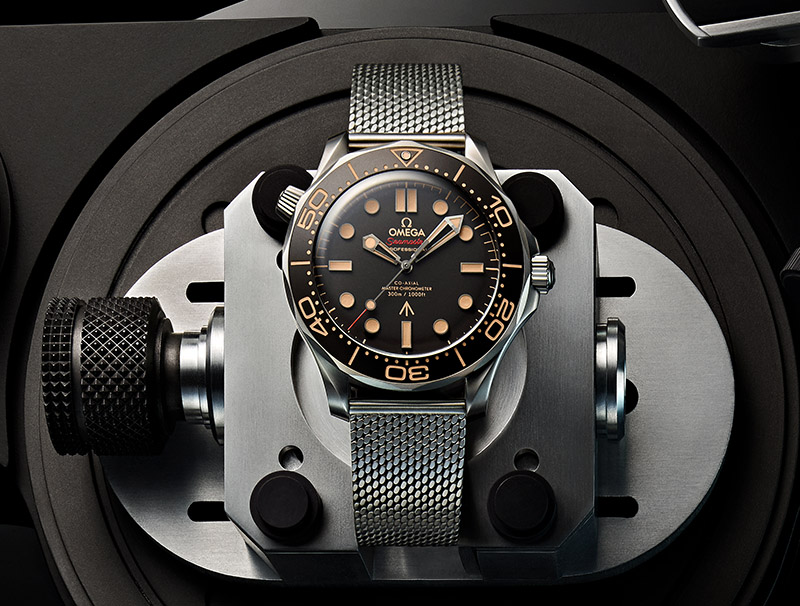 OMEGA_210.90.42.20.01.001_amb_01