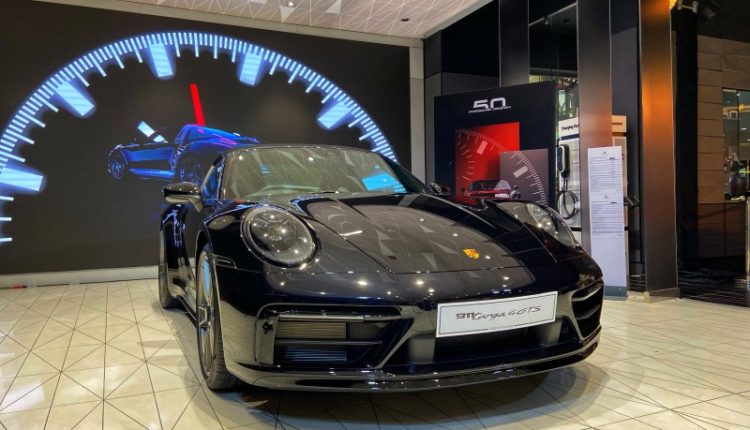 Porsche-Design-celebrate-thailand-50-years (1)