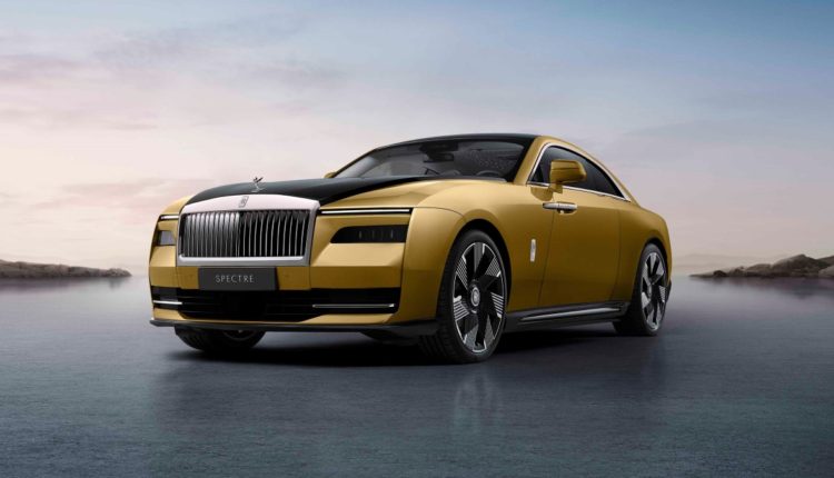 rolls-royce-spectre-unveiled-world-premiere-2023 (1)