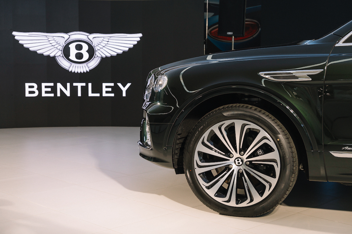 Bentayga-EWB-Azure-Bentley-thailand-premiere7