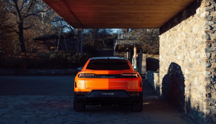 Lamborghini-Urus-SE-world-premiere-first-plug-in-hybrid-super-suv (19)