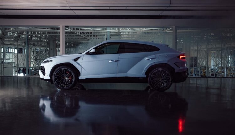 Lamborghini-Urus-SE-world-premiere-first-plug-in-hybrid-super-suv (25)