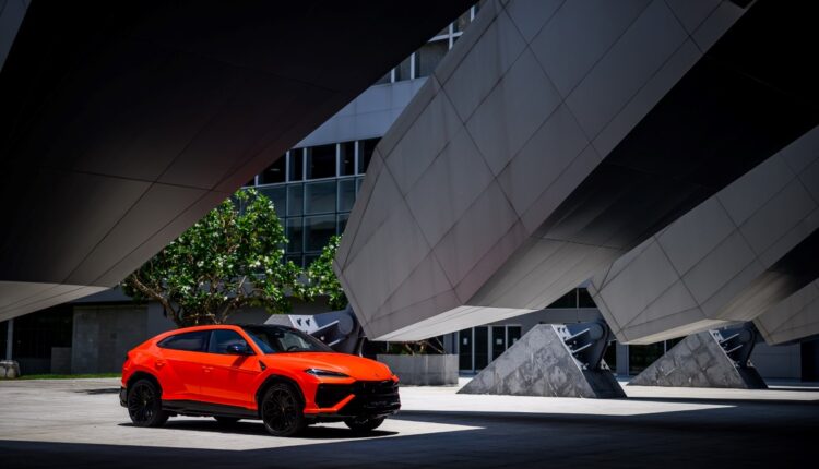 lamborghini-urus-se-asean-premiere-in-thailand (10)