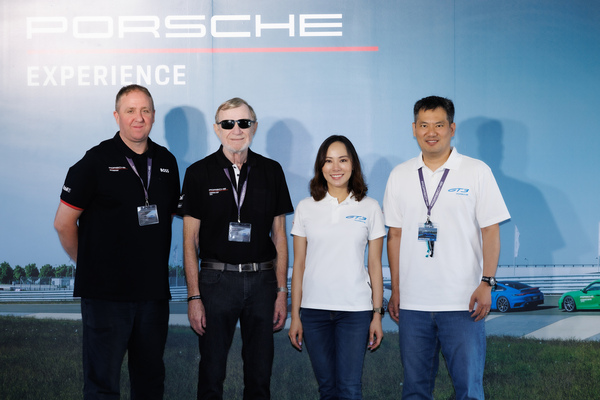 Mr Ian Martin Russell After Sale Director, Mr. Peter Rohwer Managing Director, Ms. Pawarapa Dupassakoon Marketing & PR Director, Mr. Thanabodee Kulthol Sales Director (left to right)