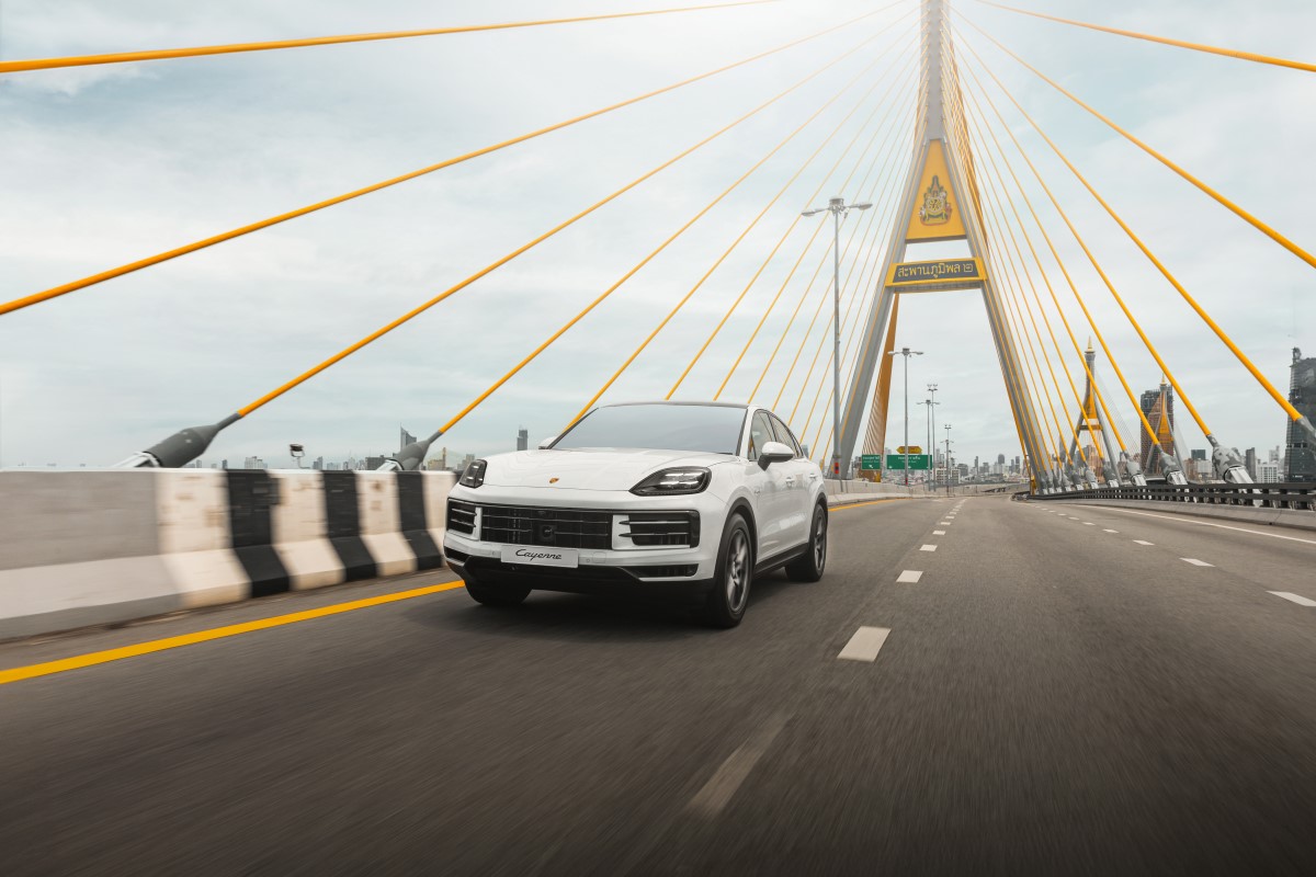 Porsche-thailand-introduces-Cayenne-S-E-Hybrid-Coupe-Asean-regionally-assembled (2)
