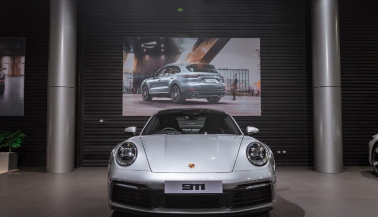 aas-introduce-porsche-the-iconic-911-Weekend (91)