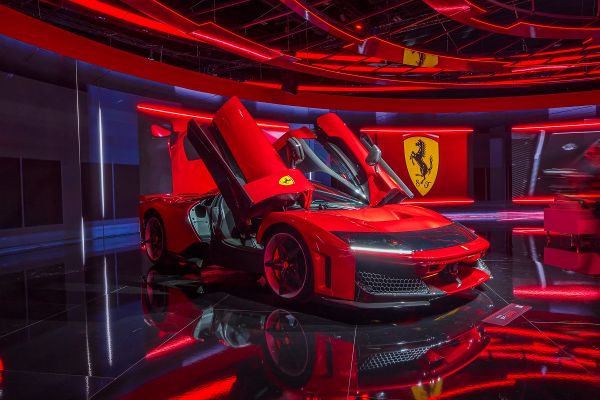 ferrari-f80-first-premier-in-asia-at-universo-bangkok-2024 (4)
